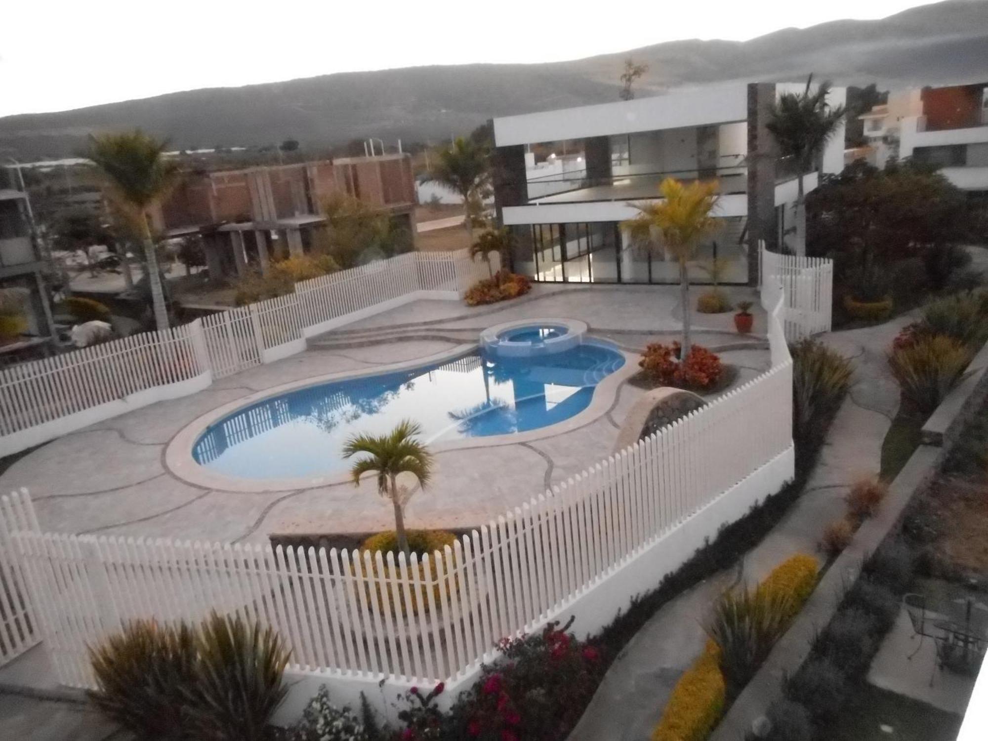 Hermosa Casa En Orilla Del Lago -Zona De Villedos- San Cristobal Zapotitlan Bagian luar foto