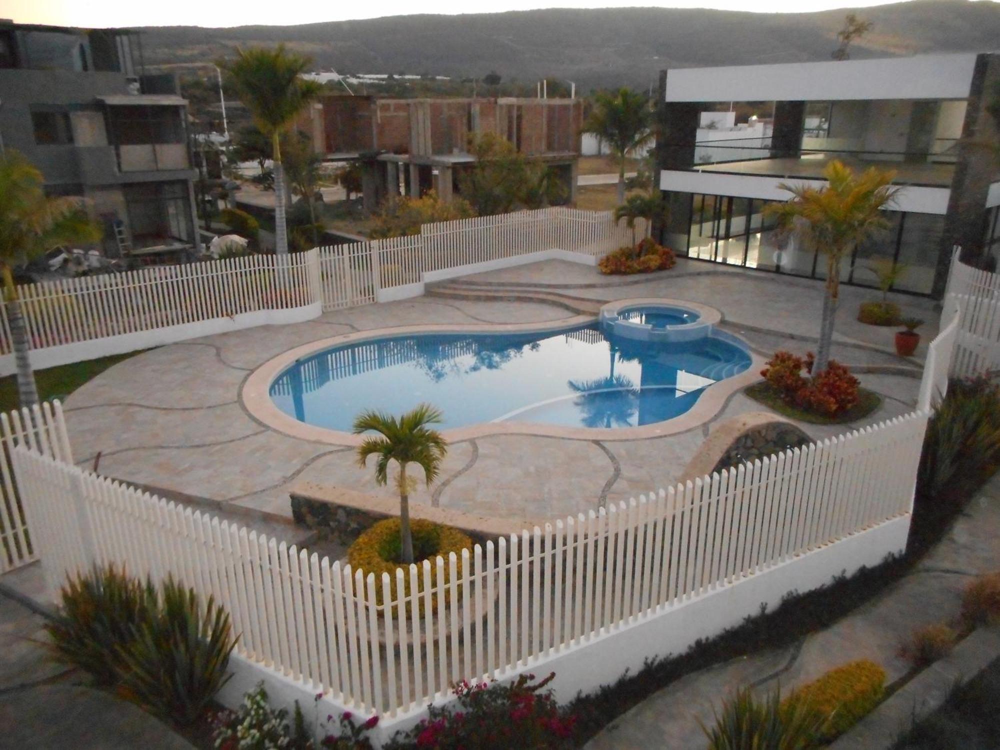 Hermosa Casa En Orilla Del Lago -Zona De Villedos- San Cristobal Zapotitlan Bagian luar foto